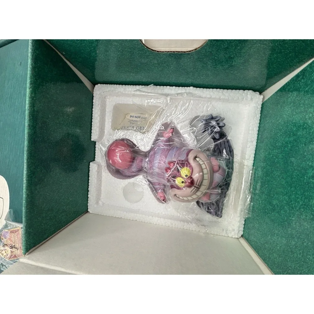Walt Disney Classics Collection Alice in Wonderland Cheshire Cat 